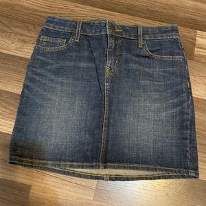 Levi’s denim cotton skirt size 2 dark blue Jean